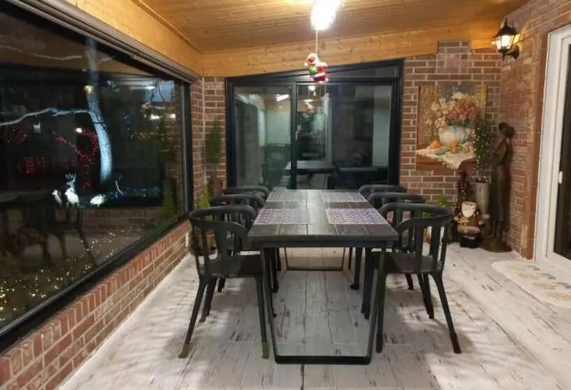 Hotelli Goseong Heim Bella Pension