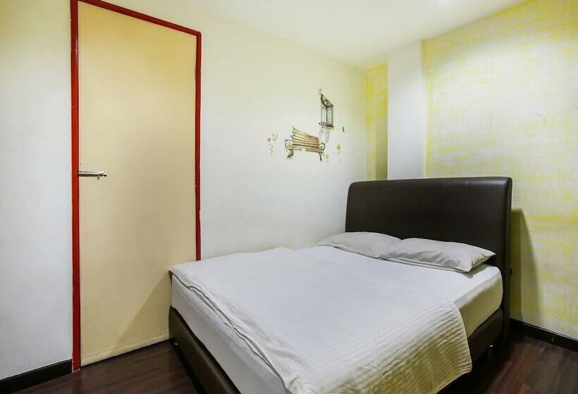 Spot On 89901 Hotel Ship Arm