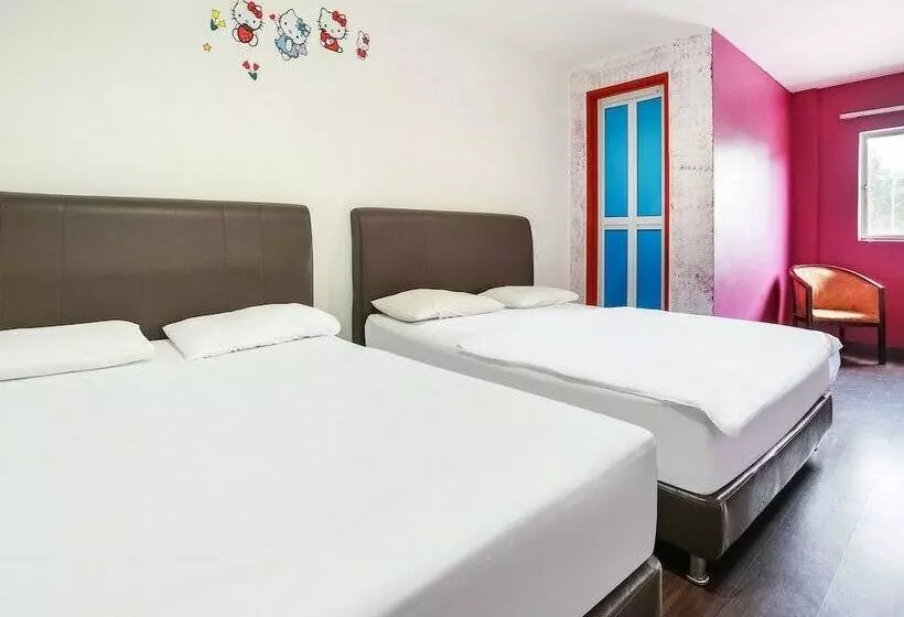 Spot On 89901 Hotel Ship Arm