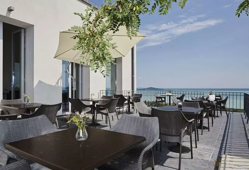 ホテル Villa Patzay Bor