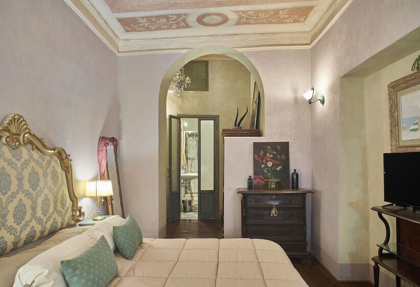 هتل Alla Scala 1746