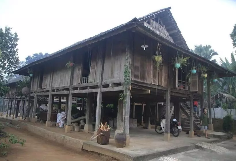 هتل Ban Buoc Homestay   Hostel