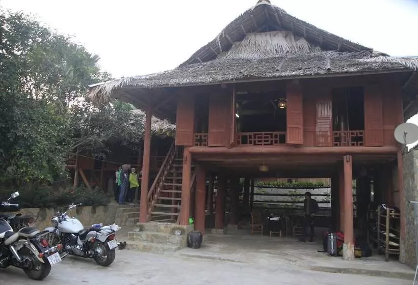هتل Ban Buoc Homestay   Hostel