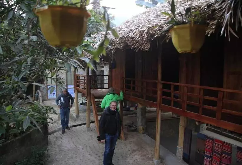 هتل Ban Buoc Homestay   Hostel