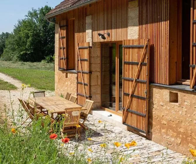 ホテル Chambre D Hôtes La Grange Milou