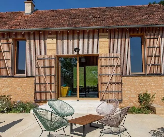 ホテル Chambre D Hôtes La Grange Milou