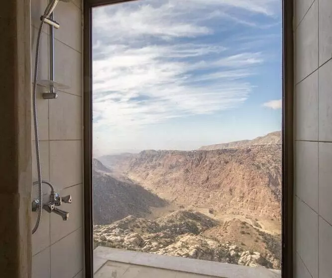 هتل Dana Guesthouse