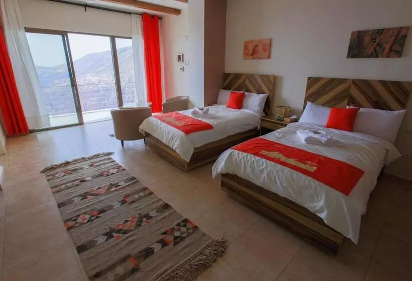 هتل Dana Guesthouse