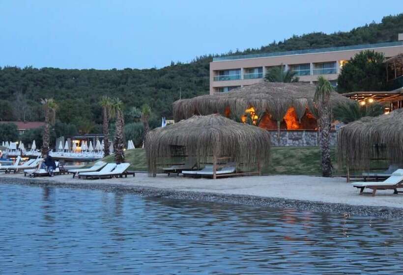 هتل Ivy Sailing Resort