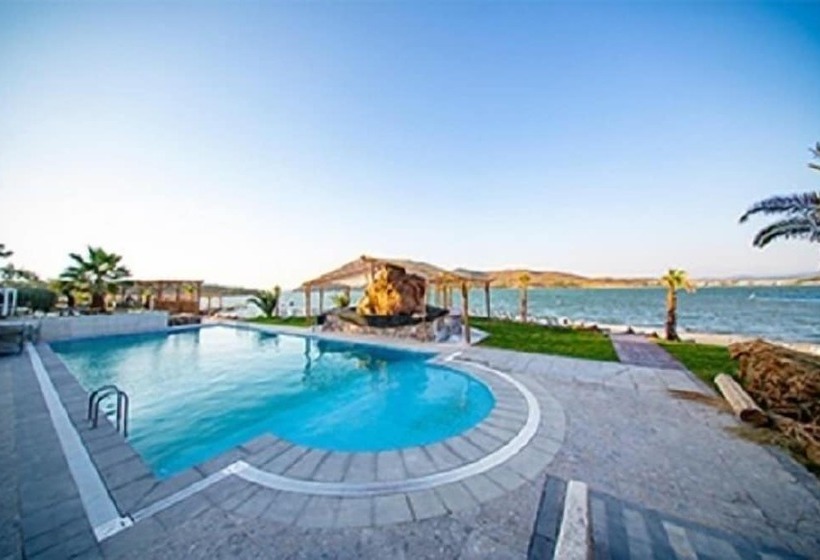 هتل Ivy Sailing Resort