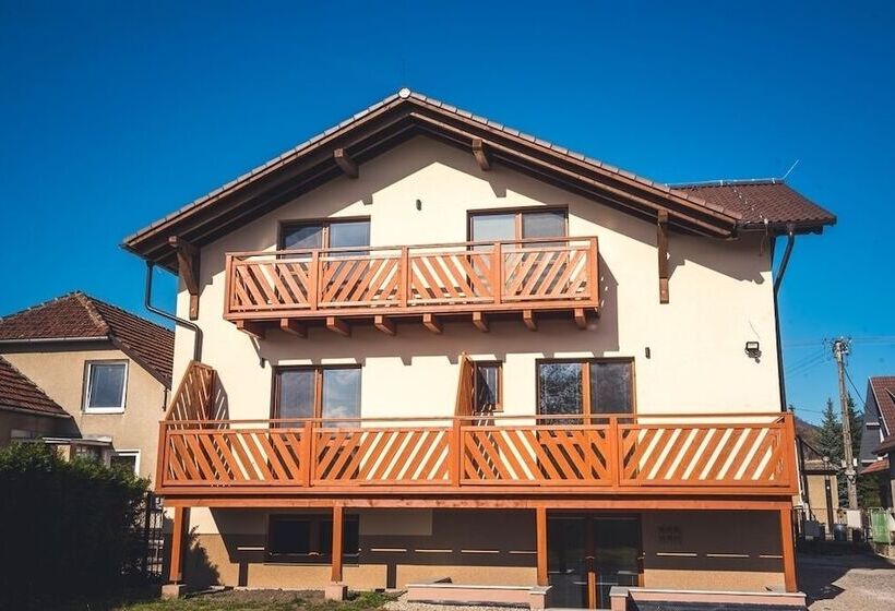 酒店 Vila Anna   Ubytovanie Bešeňová