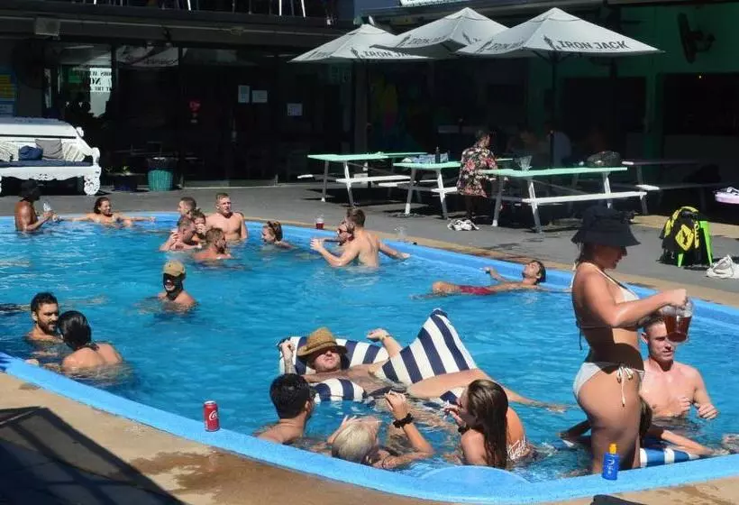 هاستل Youth Shack Backpackers Darwin