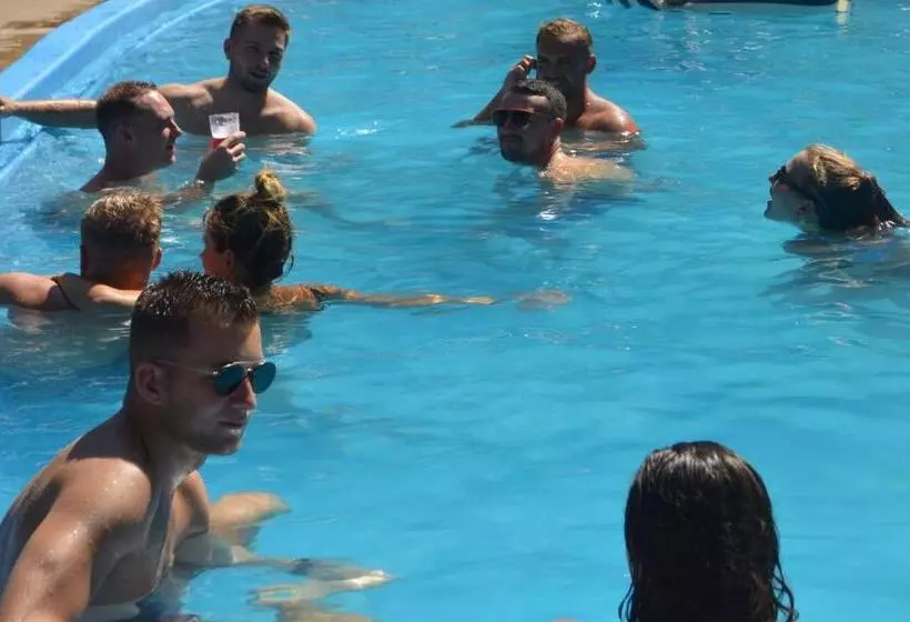 هاستل Youth Shack Backpackers Darwin