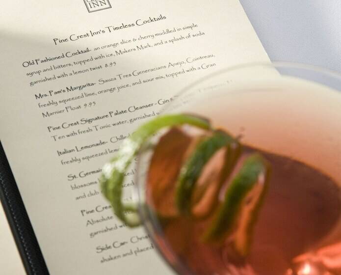 مبيت وإفطار 1906 Pine Crest Inn