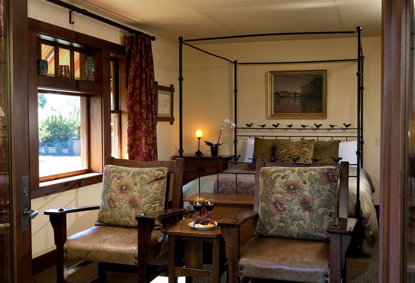 ベッドアンドブレックファースト Blackbird Inn