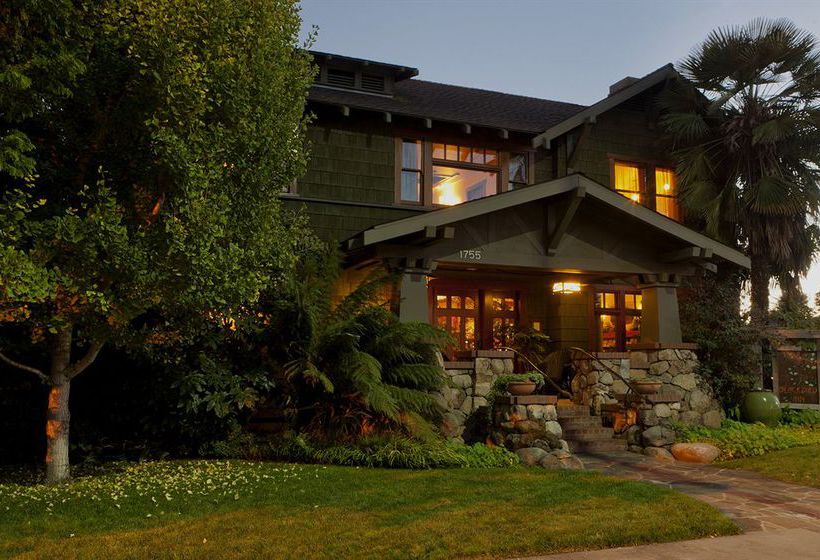 ベッドアンドブレックファースト Blackbird Inn