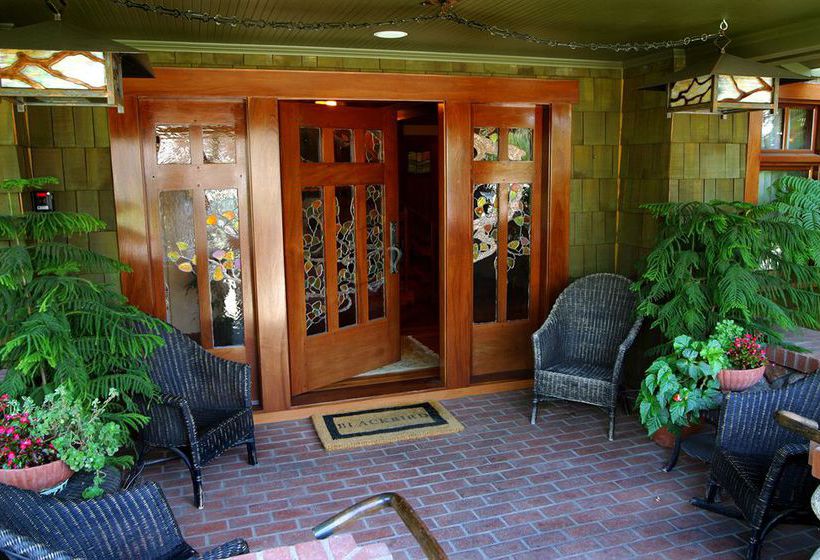 ベッドアンドブレックファースト Blackbird Inn