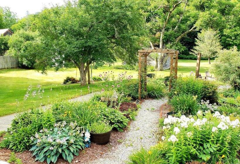 ベッドアンドブレックファースト Fullerton Inn