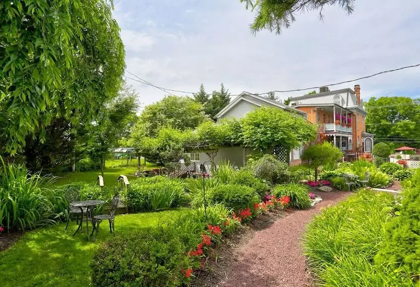 Greystone Manor Bed & Breakfast