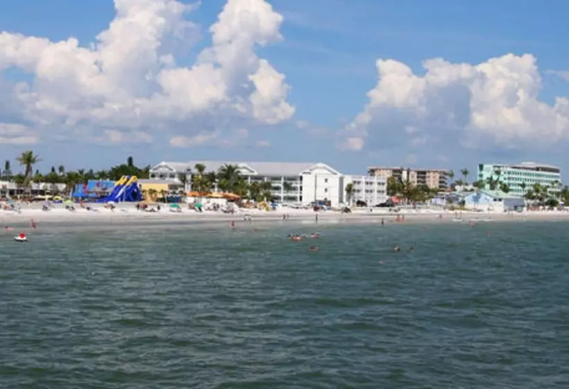 Bed & Breakfast Manatee Bay Inn   Near Fishing Pier Fort Myers Beach