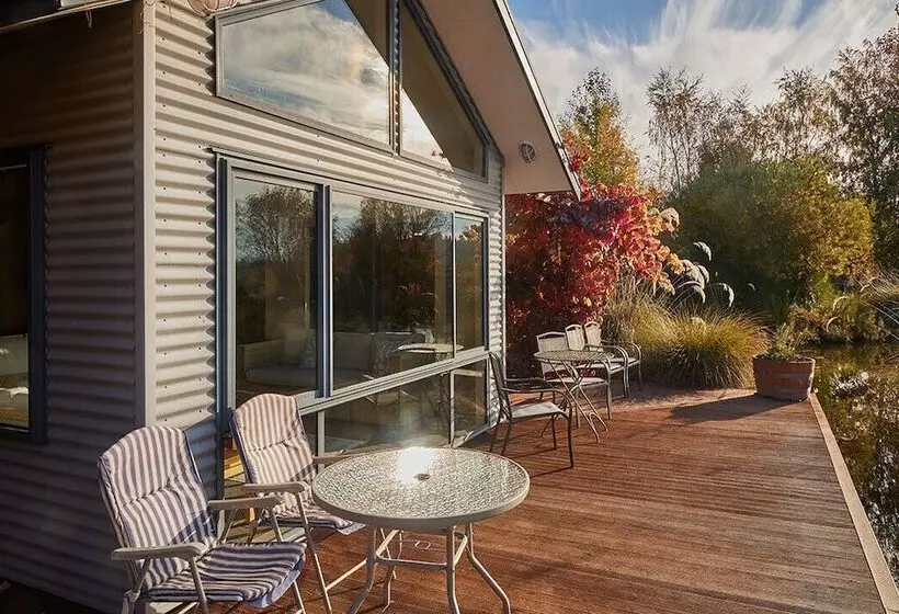 민박 Matuka Luxury Lodge