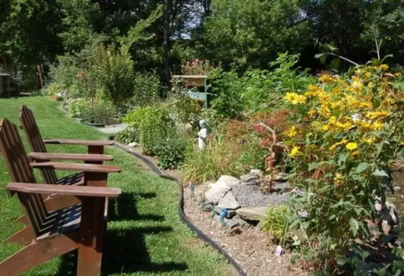 Bed and Breakfast The Hayden Creek Inn