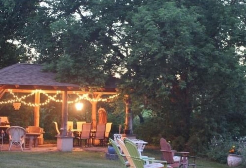 مبيت وإفطار The Hayden Creek Inn