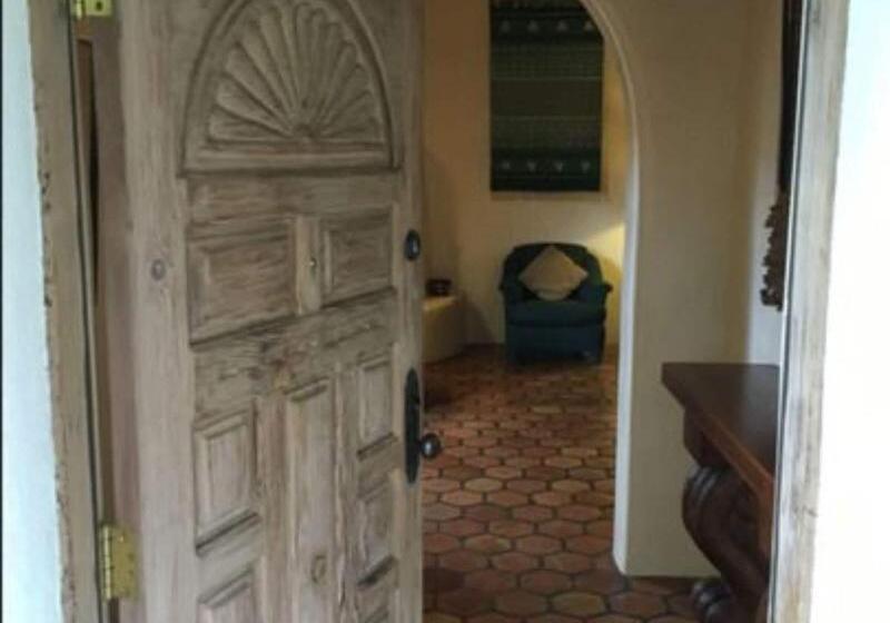 민박 The Inn At The Delta