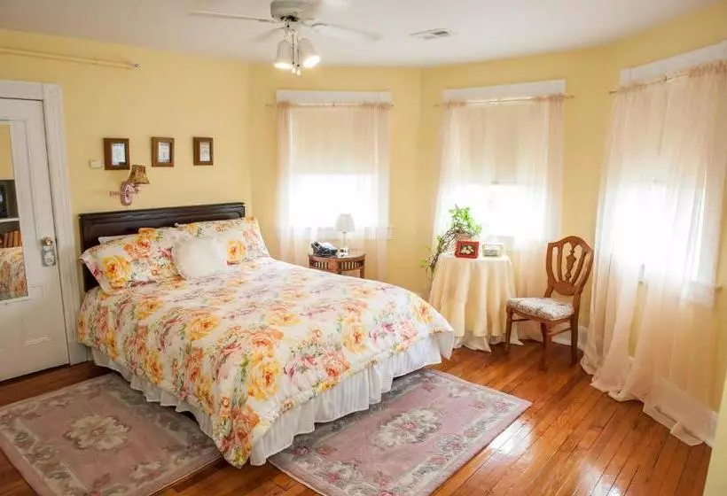 Cedars & Beeches Bed & Breakfast