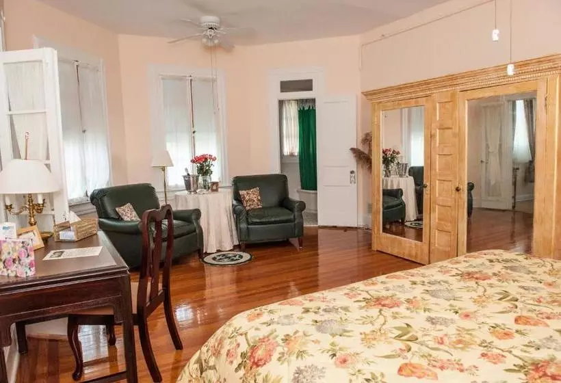 Cedars & Beeches Bed & Breakfast