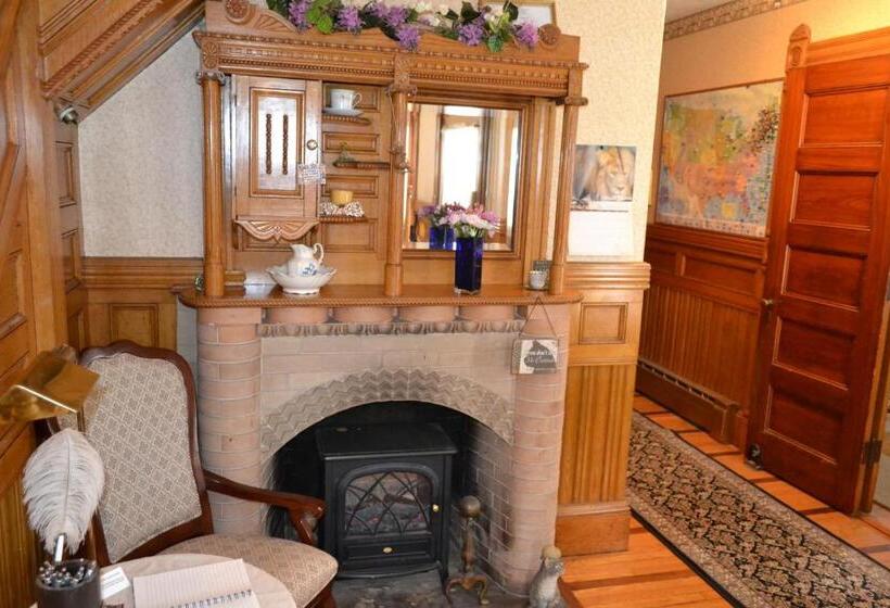 Cheney House Bed & Breakfast