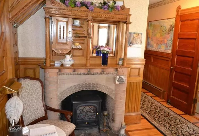 Cheney House Bed & Breakfast