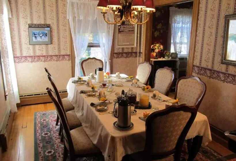 Cheney House Bed & Breakfast