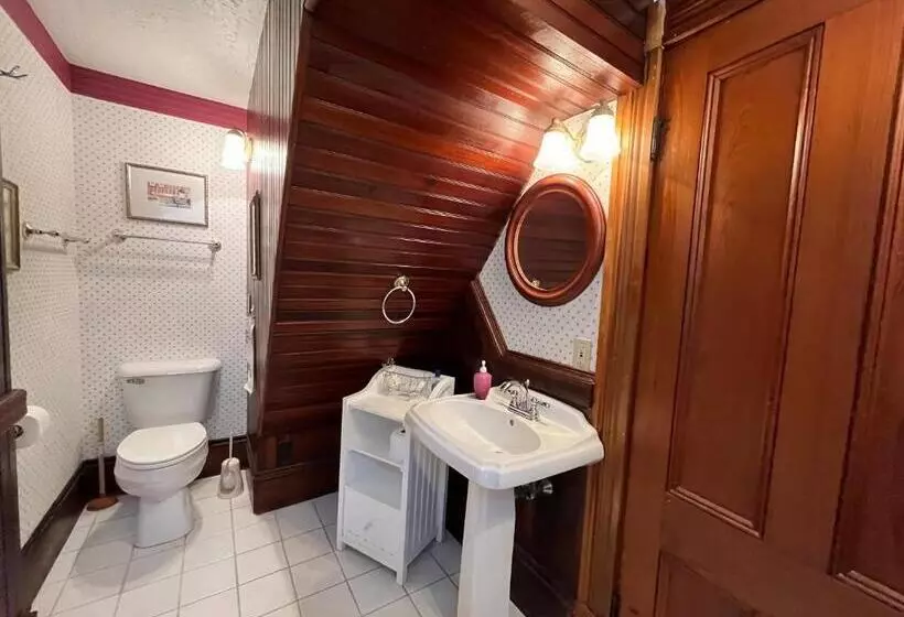 Cheney House Bed & Breakfast