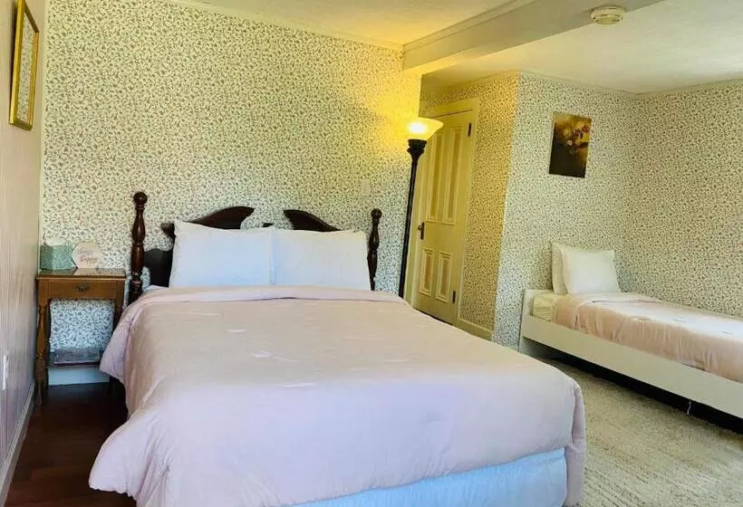 Greystone Manor Bed & Breakfast