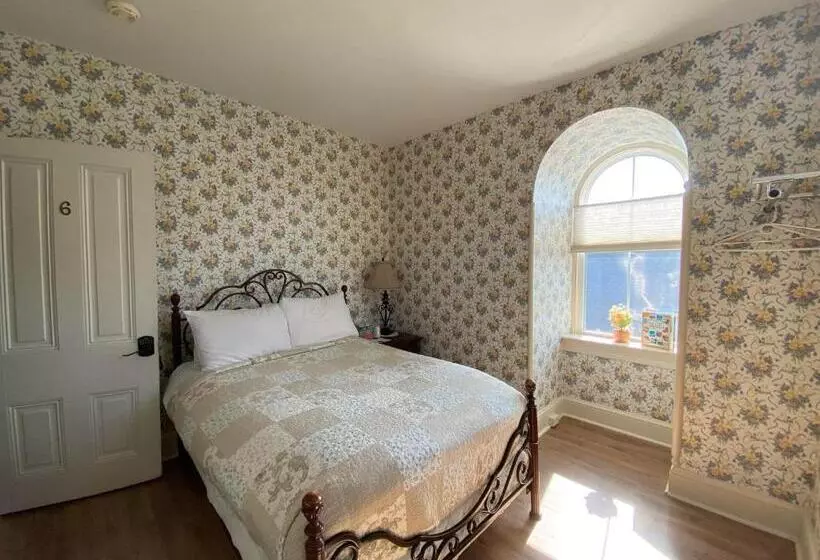 Greystone Manor Bed & Breakfast