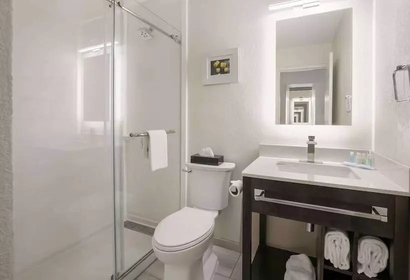 Clarion Hotel Conference Center