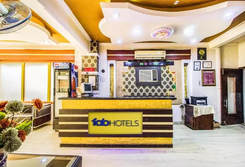 酒店 Fabexpress Alpine