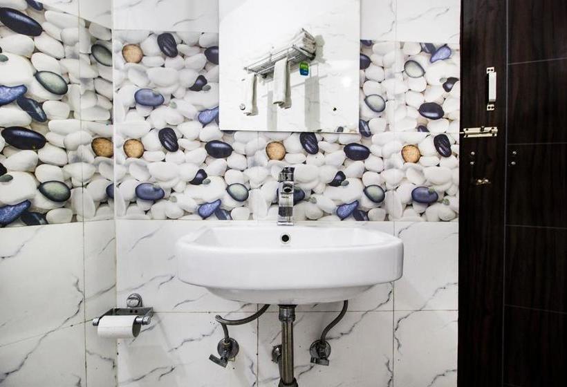 فندق Fabexpress Alpine