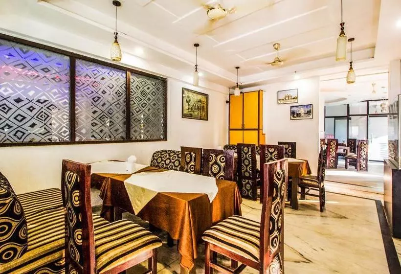 酒店 Fabexpress Alpine