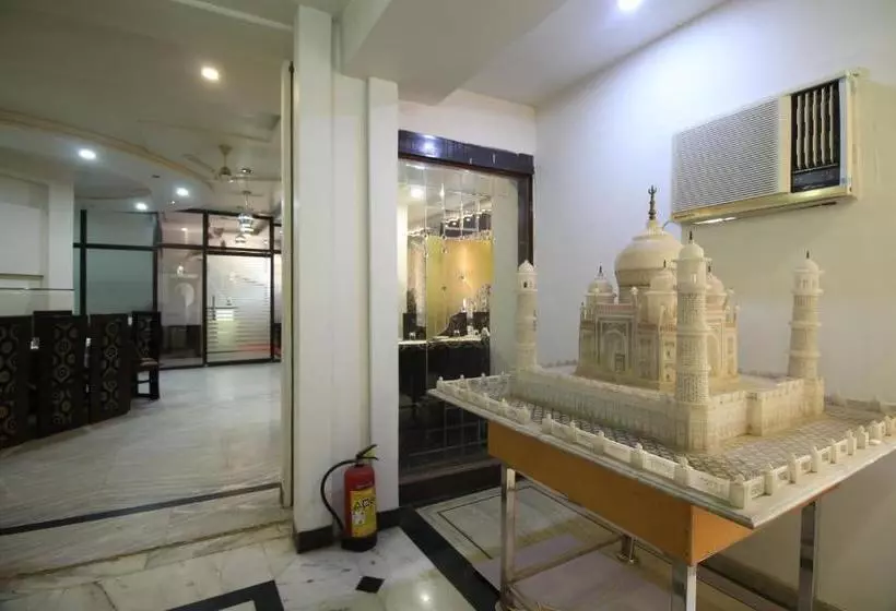 酒店 Fabexpress Alpine