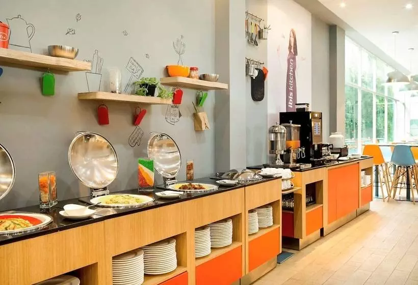 ホテル Ibis Bandung Pasteur