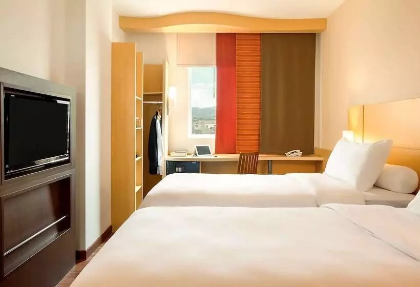 ホテル Ibis Bandung Pasteur