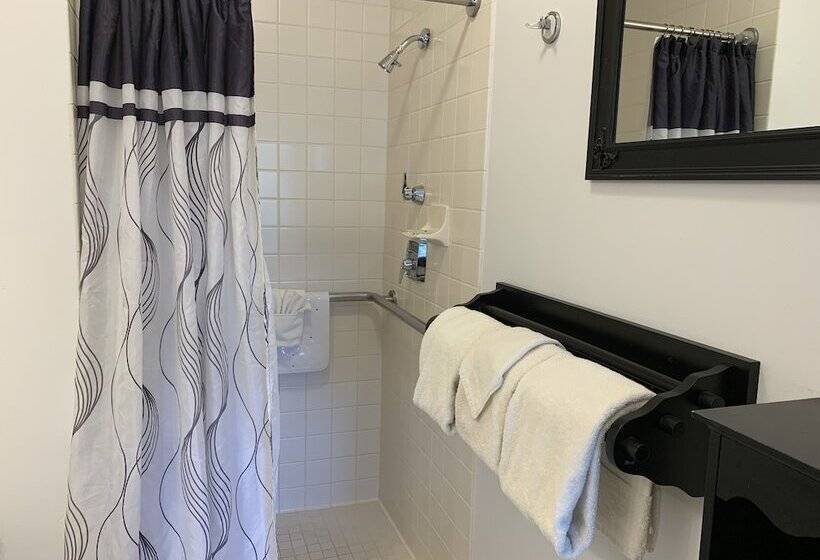 בית מלון כפרי Laurel Inn