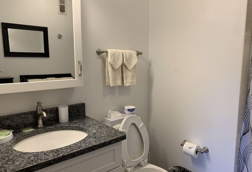 בית מלון כפרי Laurel Inn