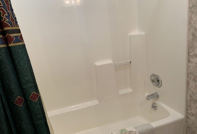 בית מלון כפרי Laurel Inn