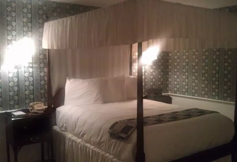 酒店 Old Sturbridge Inn And Reeder Family Lodges