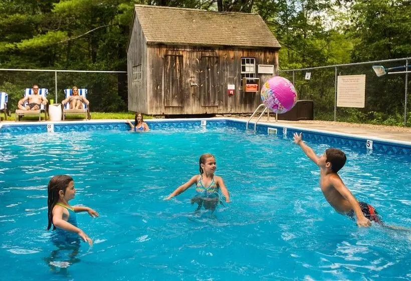 酒店 Old Sturbridge Inn And Reeder Family Lodges