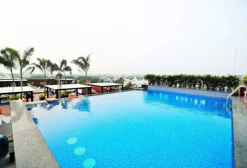 Hotel Park Elanza Chennai