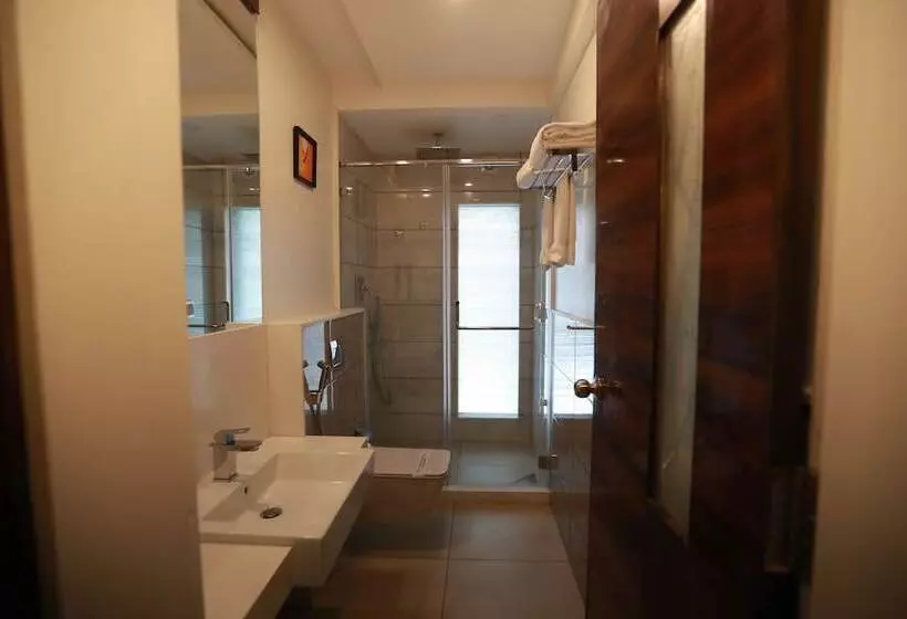 Hotel Park Elanza Chennai